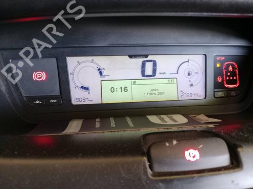 Fuse box CITROËN C4 Picasso I MPV (UD_)  | BP24139638E1 