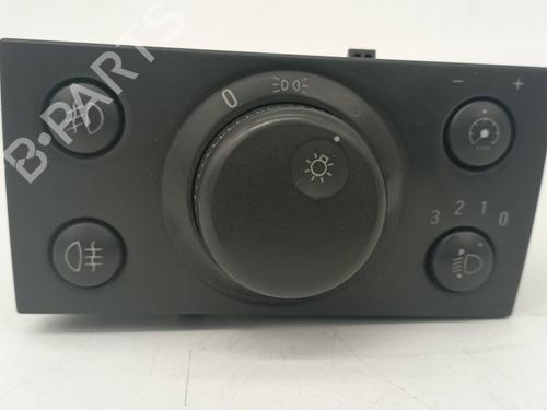 Used Headlight switch OPEL VECTRA C (Z02) [2002-2009]  16582282