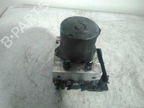Used ABS pump RENAULT SCÉNIC II (JM0/1_) [2003-2010]  5611337