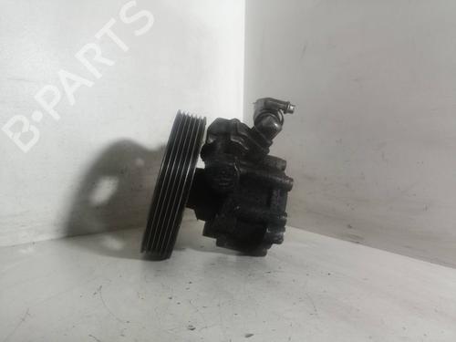 Used Steering pump PEUGEOT 406 (8B) [1995-2005]  11864159