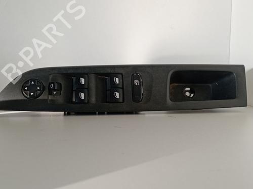 Used Left front window switch ALFA ROMEO GIULIETTA (940_) 2.0 JTDM (940FXE1A, 940FXG11) (170 hp) 32744586