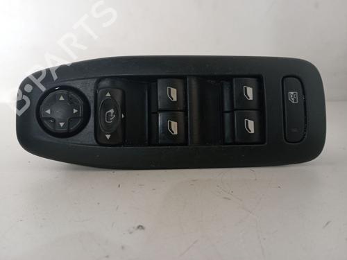 left-front-window-switch-peugeot-2008-i-cu_-2013-33842710 main image