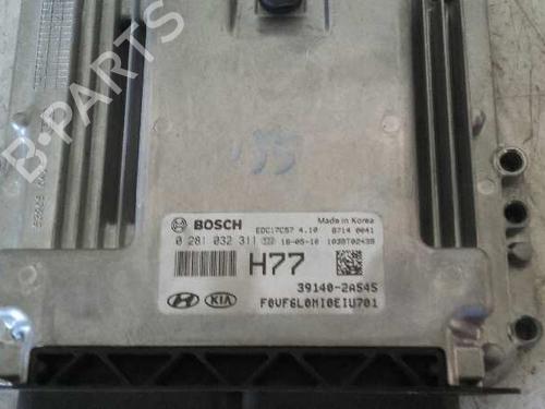 Used Engine control unit (ECU) HYUNDAI i40 I (VF) 1.7 CRDi (116 hp) 2974668