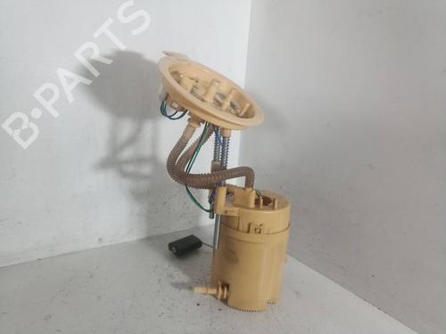 Used Fuel pump BMW X3 (F25) xDrive 20 d (184 hp) 13382788