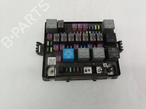 Used Fuse box SSANGYONG RODIUS I 2.7 Xdi (163 hp) 9499295