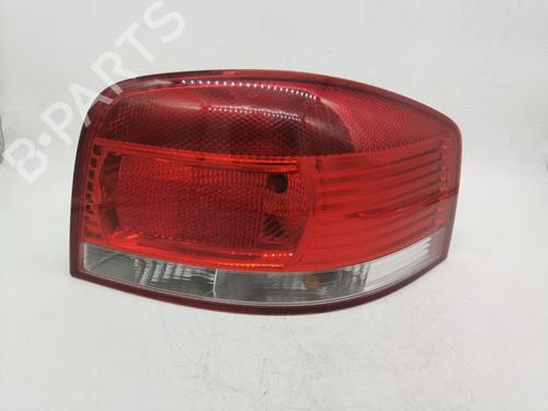 Højre baglygte AUDI A3 (8P1) 1.6 FSI (115 hp) 31148674