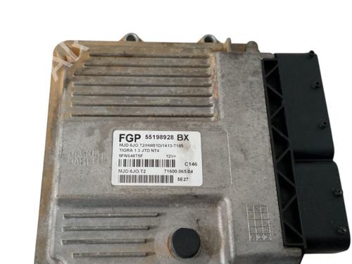 Used Engine control unit (ECU) OPEL TIGRA TwinTop (X04) 1.3 CDTI (R97) (69 hp) 32397588