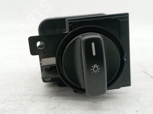 Used Headlight switch MERCEDES-BENZ B-CLASS Sports Tourer (W245) B 180 CDI (245.207) (109 hp) 18489247