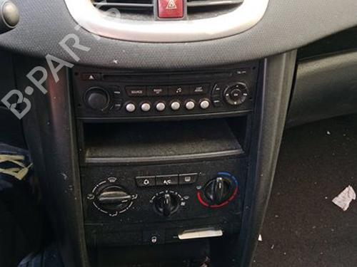 Fuse box PEUGEOT 207 (WA_, WC_) | BP30121242E1