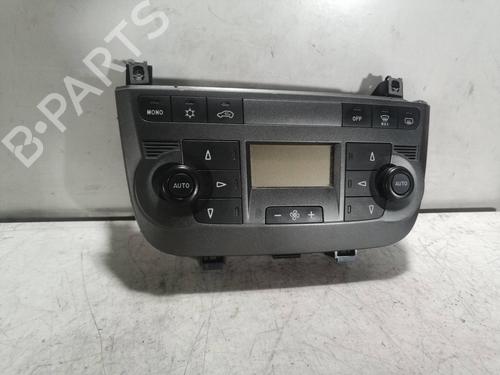 Used Climate control FIAT GRANDE PUNTO (199_) 1.4 (199AXB11, 199AXB1A, 199BXB1A, 199AXL1A) (77 hp) 7077038