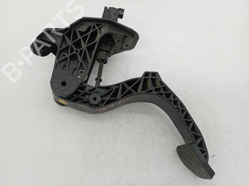 Used Clutch pedal VW POLO V (6R1, 6C1) 1.2 TSI (105 hp) 13466852