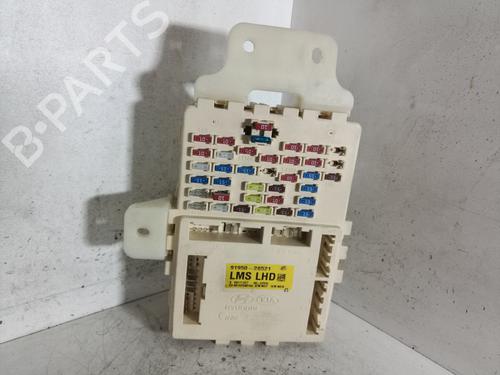 Used Fuse box HYUNDAI ix35 (LM, EL, ELH) [2009-2016]  19311062