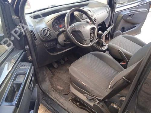 Fuse box PEUGEOT BIPPER (AA_) 1.3 HDi 75 | BP8203332E1 