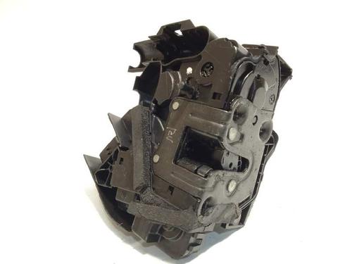 rear-left-lock-renault-megane-iv-hatchback-b9amn_-825032022r-825039922r-16943020-2015-6477747 main image