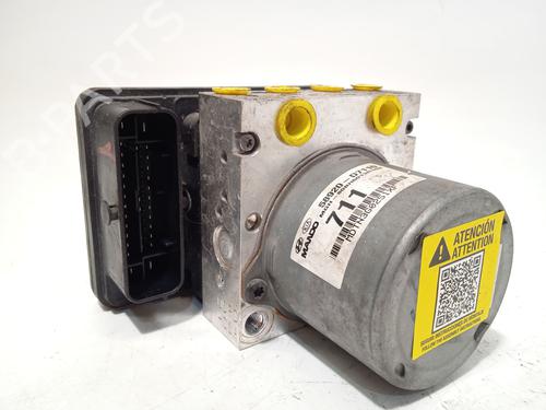 Used ABS pump HYUNDAI TUCSON (TL, TLE) 1.6 GDi (132 hp) 29418382