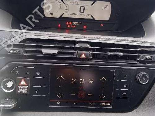 Fuse box CITROËN C4 Picasso II 1.6 BlueHDi 120 | BP17704077E1 