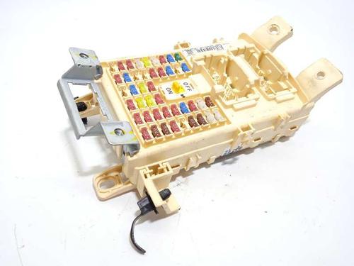 Used Fuse box Fuse box 10910755 10910755