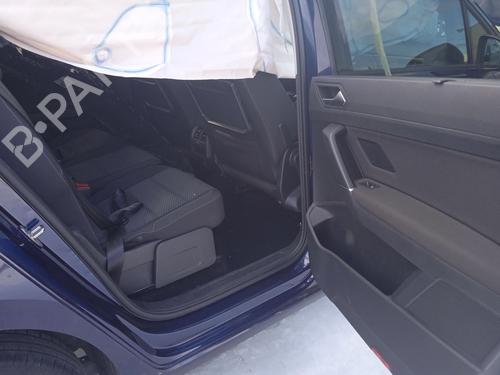 Gear lever VW TOURAN (5T1) 2.0 TDI | BP32451351M90 