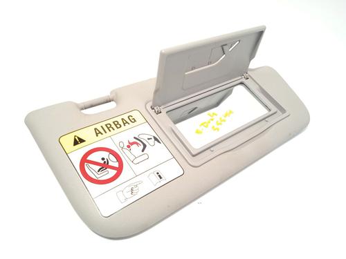 right-sun-visor-ssangyong-tivoli-2015-26503295 main image