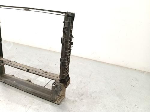 Frontplade/Frontkurv LAND ROVER RANGE ROVER III (L322) 3.0 D 4x4 | BP30687112C72