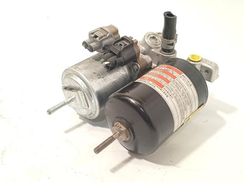 Used Servo brake TOYOTA AURIS (_E15_) 1.8 Hybrid (ZWE150_, ZWE150R) (136 hp) 31706661