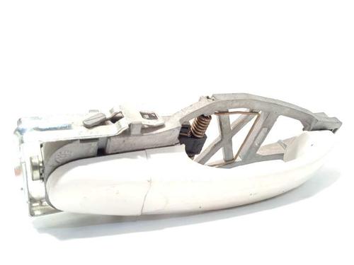 Used Front right exterior door handle Front right exterior door handle 11058685 11058685