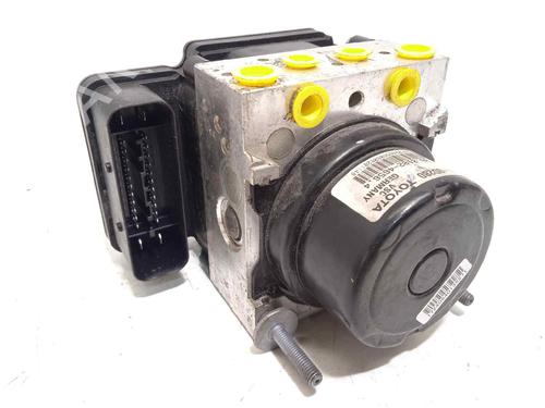 Used ABS pump TOYOTA YARIS (_P13_) 1.4 D (NLP130_, NLP130) (90 hp) 17126697