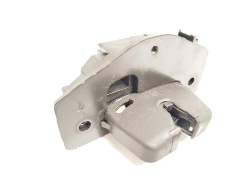 Used Tailgate lock PEUGEOT 3008 II SUV (MC_, MR_, MJ_, M4_) 1.6 BlueHDi 120 (120 hp) 22811082