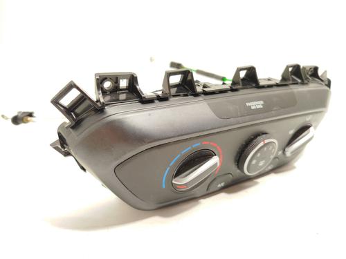 Used Climate control Climate control HYUNDAI i20 III (BC3, BI3) 1.0 T-GDI hybrid 48V (101 hp) 33650083 33650083
