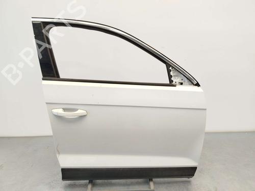 right-front-door-vw-t-roc-a11-d11-2017-38011548 main image