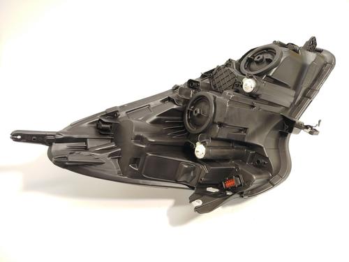 Left headlight OPEL CORSA E (X15) 1.4 LPG (08, 68) | BP29158226C28 