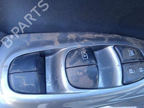 Left front window switch NISSAN JUKE (F15) 1.6 | BP12231071I27