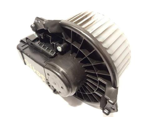 Heater blower motor TOYOTA YARIS (_P13_) 1.5 (NSP131_) (112 hp) 12683625