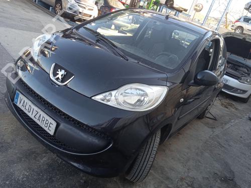 Left taillight PEUGEOT 107 (PM_, PN_) 1.0 | BP31448384C34 