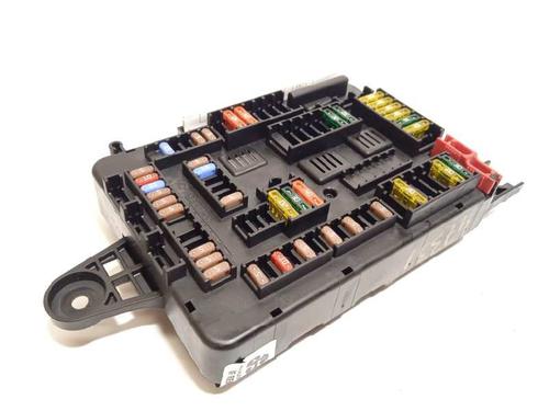Used Fuse box Fuse box 9186758 9186758