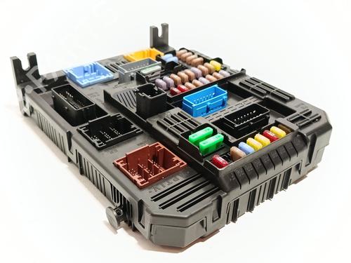 Used Fuse box Fuse box PEUGEOT RIFTER 1.5 BlueHDi 130 (130 hp) 33959289 33959289