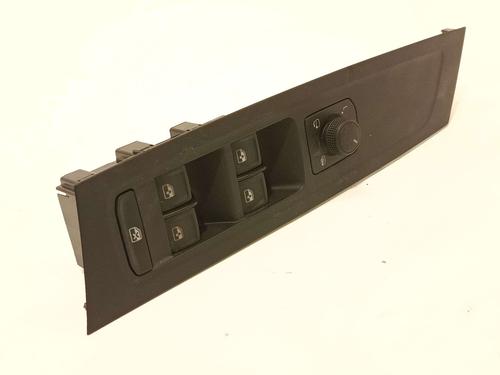 Used Left front window switch Left front window switch 38346882 38346882