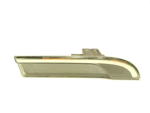 right-front-indicator-porsche-panamera-970-2009-2010-2011-2012-2013-2014-2015-2016-2017-28838217 main image