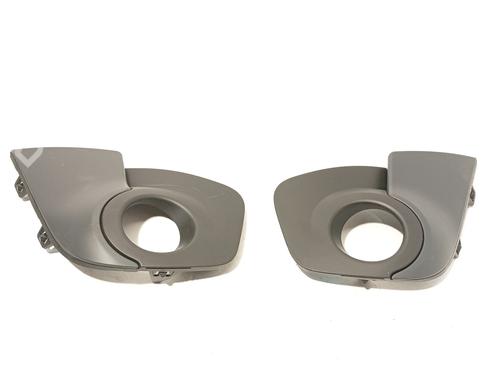 Grill RENAULT TWINGO II (CN0_) 1.2 16V (CN0K, CN0V, CN0A) (76 hp) 31625969