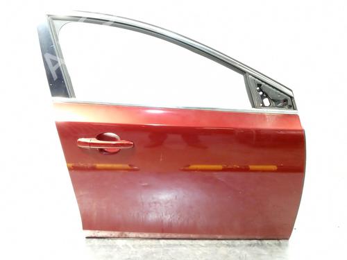right-front-door-volvo-v40-hatchback-525-d2-32321019-2012-2013-2014-2015-2016-2017-2018-2019-22995396 main image