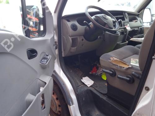 Left headlight OPEL MOVANO A Van (X70) 2.5 CDTI (FD) | BP20935700C28