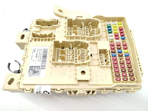 Fuse box KIA SPORTAGE V (NQ5) 1.6 T-GDI MHEV AWD | BP38466456E1 - Image 3