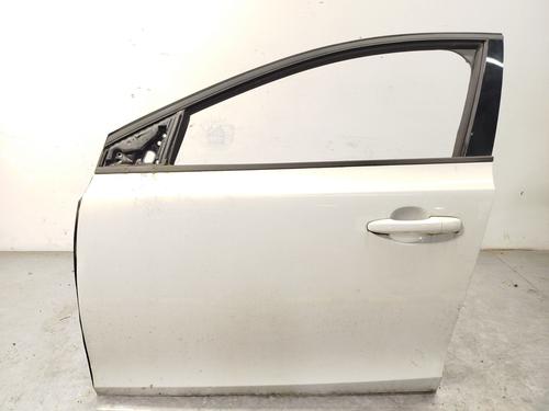 left-front-door-volvo-v40-hatchback-525-2012-2013-2014-2015-2016-2017-2018-2019-23528403 main image