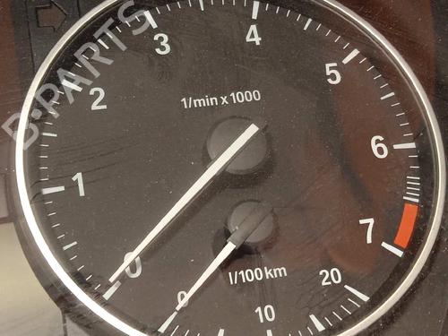 Instrument cluster BMW 3 (E90) 318 i | BP17873812C47 