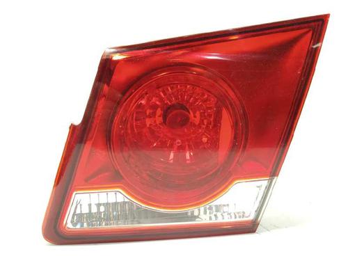 Used Right tailgate light CHEVROLET CRUZE (J300) 2.0 CDI (125 hp) 9853640