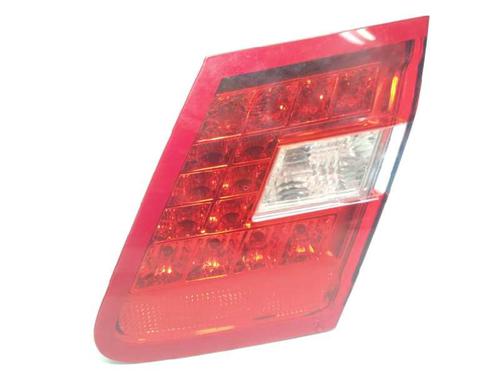 Used Right tailgate light Right tailgate light 8729678 8729678