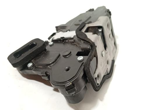 front-left-lock-seat-arona-kj7-kjp-2017-33040468 main image