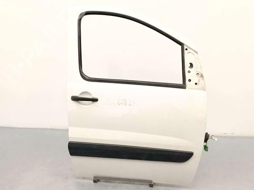 Used Right front door Right front door 38331874 38331874