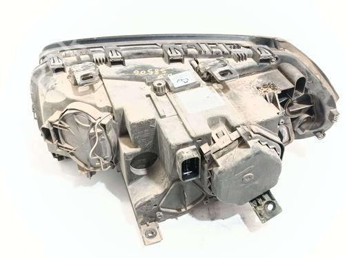 Right headlight BMW X3 (E83) 2.0 d | BP38557421C29 - Image 4