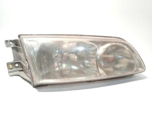 Used Right headlight HYUNDAI H-1 / STAREX Bus (A1) [1997-2025]  9300099